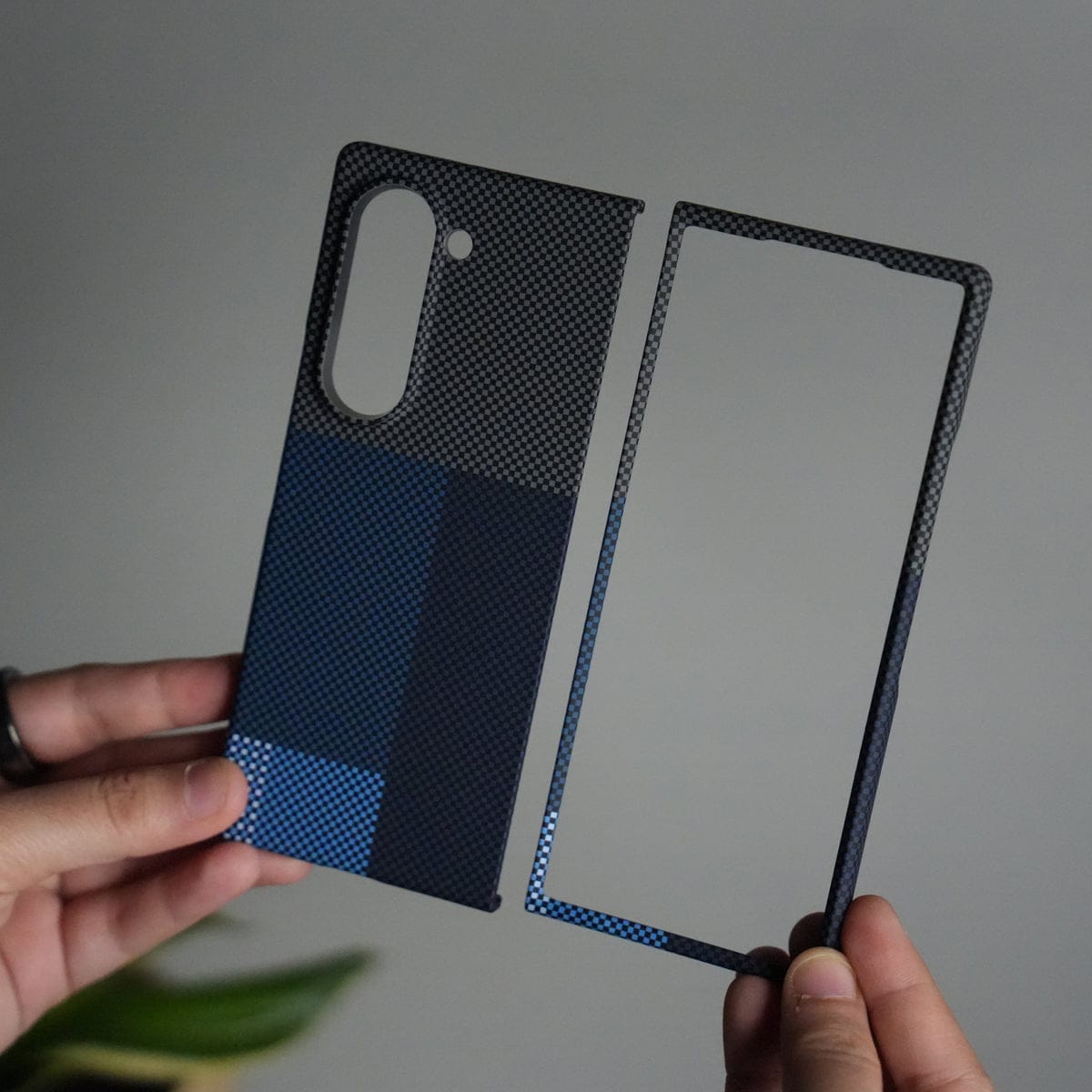 Galaxy Z Fold 6 Carbon Fiber Texture Aramid Design Hard Pc MagSafe Cover | BlueMix Design