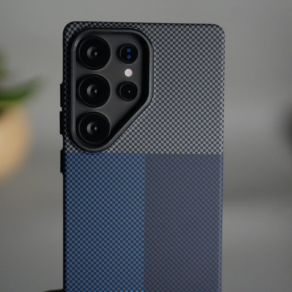 Galaxy S24 Ultra Carbon Fiber Texture Aramid Design Hard Pc MagSafe Cover | BlueMix Design