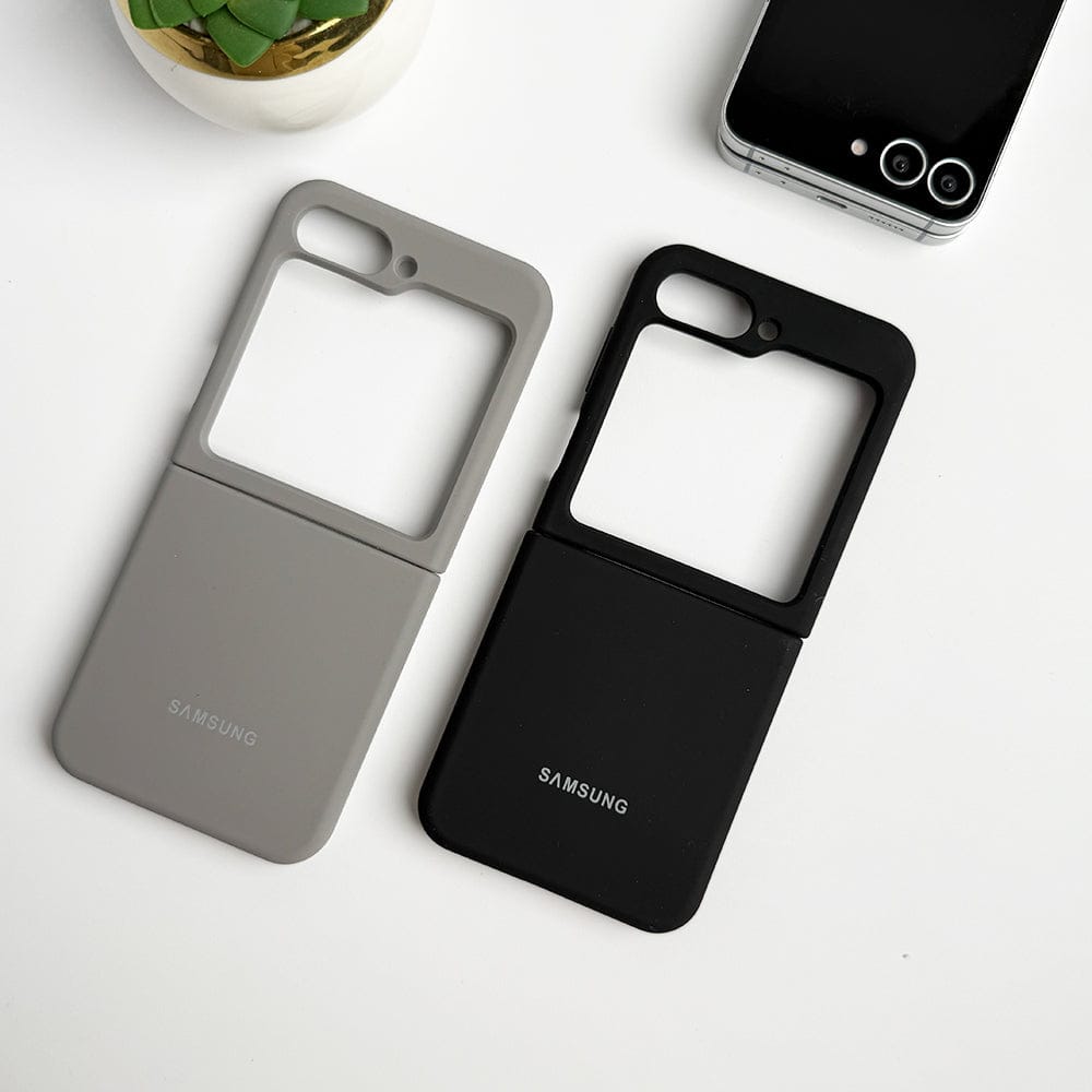 Samsung Galaxy Z Flip 7FE Smooth Premium Silicone Cover
