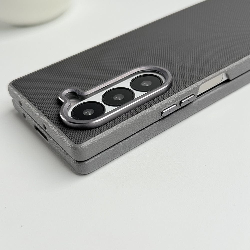 Samsung Galaxy Z Fold 6  Dotted Texture Cover
