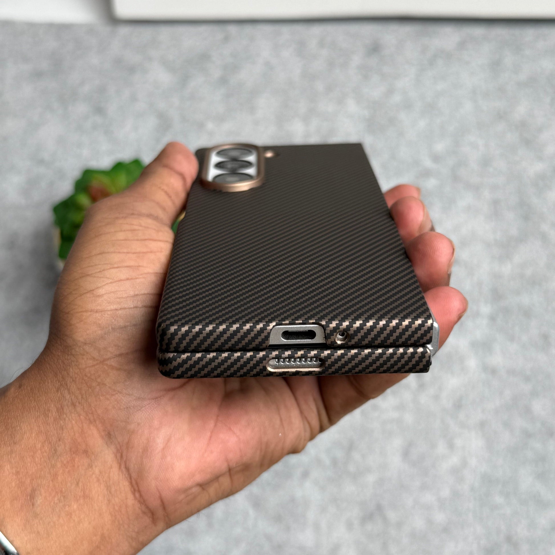 Samsung Galaxy Z Fold 6 Small Carbon Line Pattern Case Cover