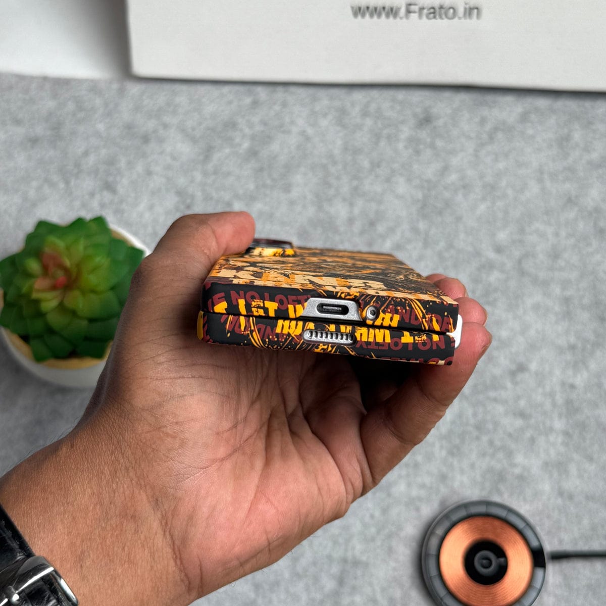 Samsung Galaxy Z Fold Series Carbon Fiber Texture Tiger Lion Design Hard Pc MagSafe Case Cover