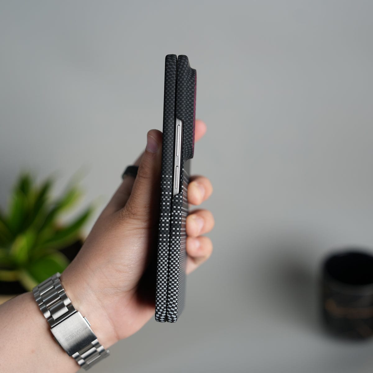 Galaxy Z Fold 7 Carbon Fiber Texture Design Hard Pc MagSafe Case Cover BlackGrayLine Design