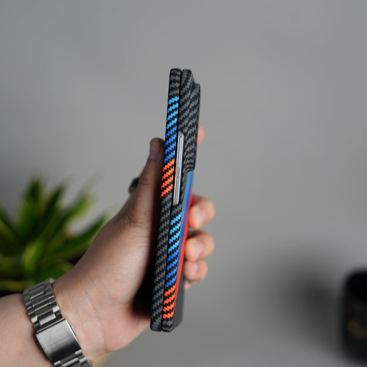 Galaxy Z Fold 6 Carbon Fiber Texture Design Hard Pc MagSafe Case Cover BlueOrangeLine Design