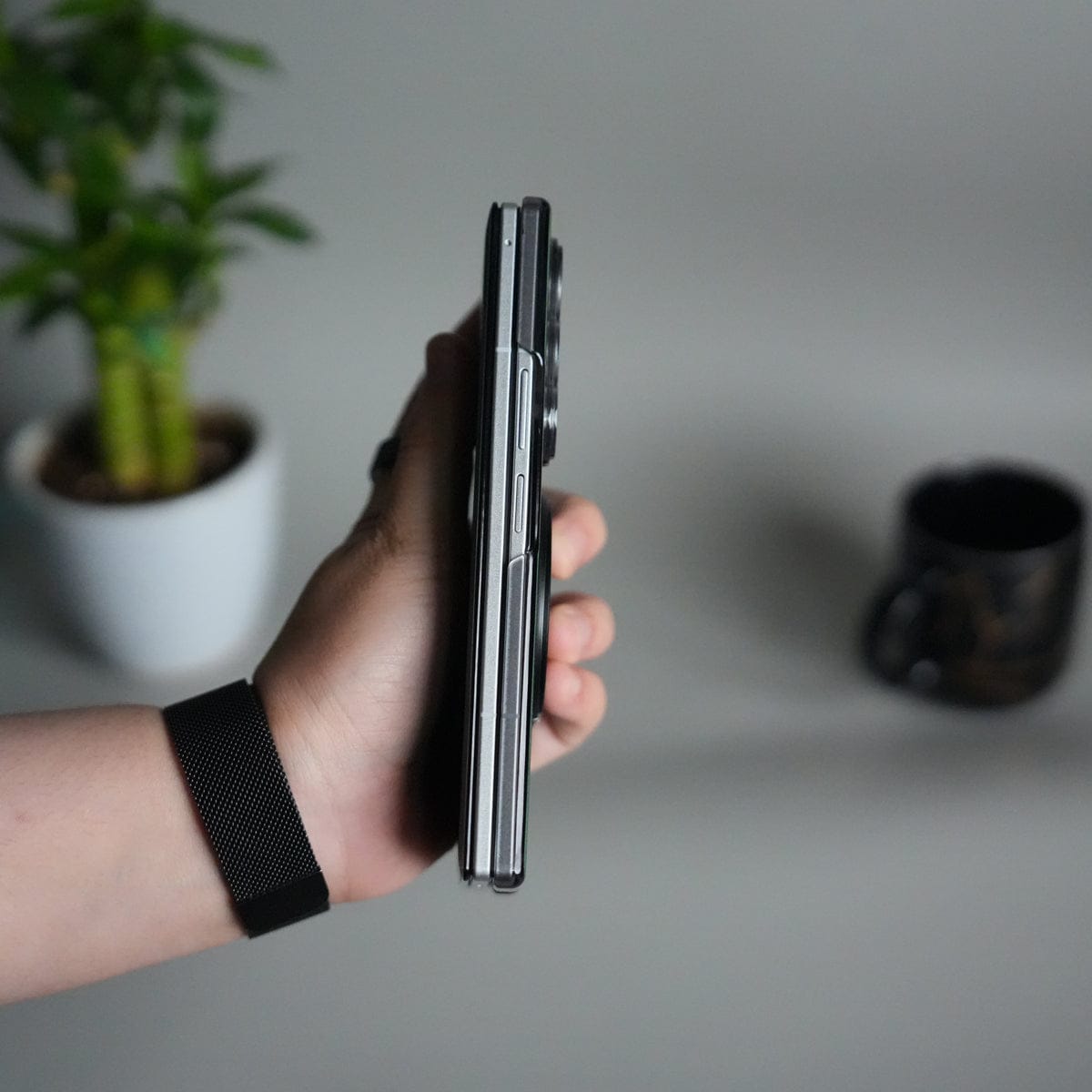 Galaxy Z Fold 6 Luxury Leather Rotating Ring Stand Case
