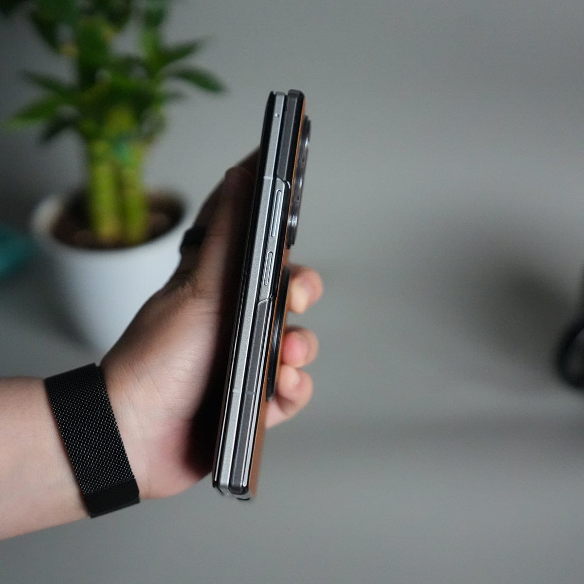 Galaxy Z Fold 6 Luxury Leather Rotating Ring Stand Case