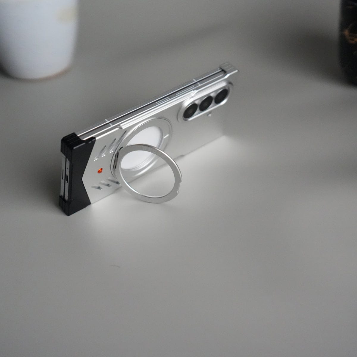 Galaxy Z Fold 7 Magnetic Aluminum Alloy Metal Rimless Frame Heat Dissipation Stand Phone Case
