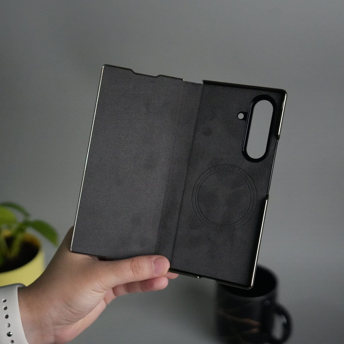 Galaxy Z Fold 7 Premium Carbon-Texture Ring Stand Flip Case | Metal Kickstand | Slim & Protective Cover