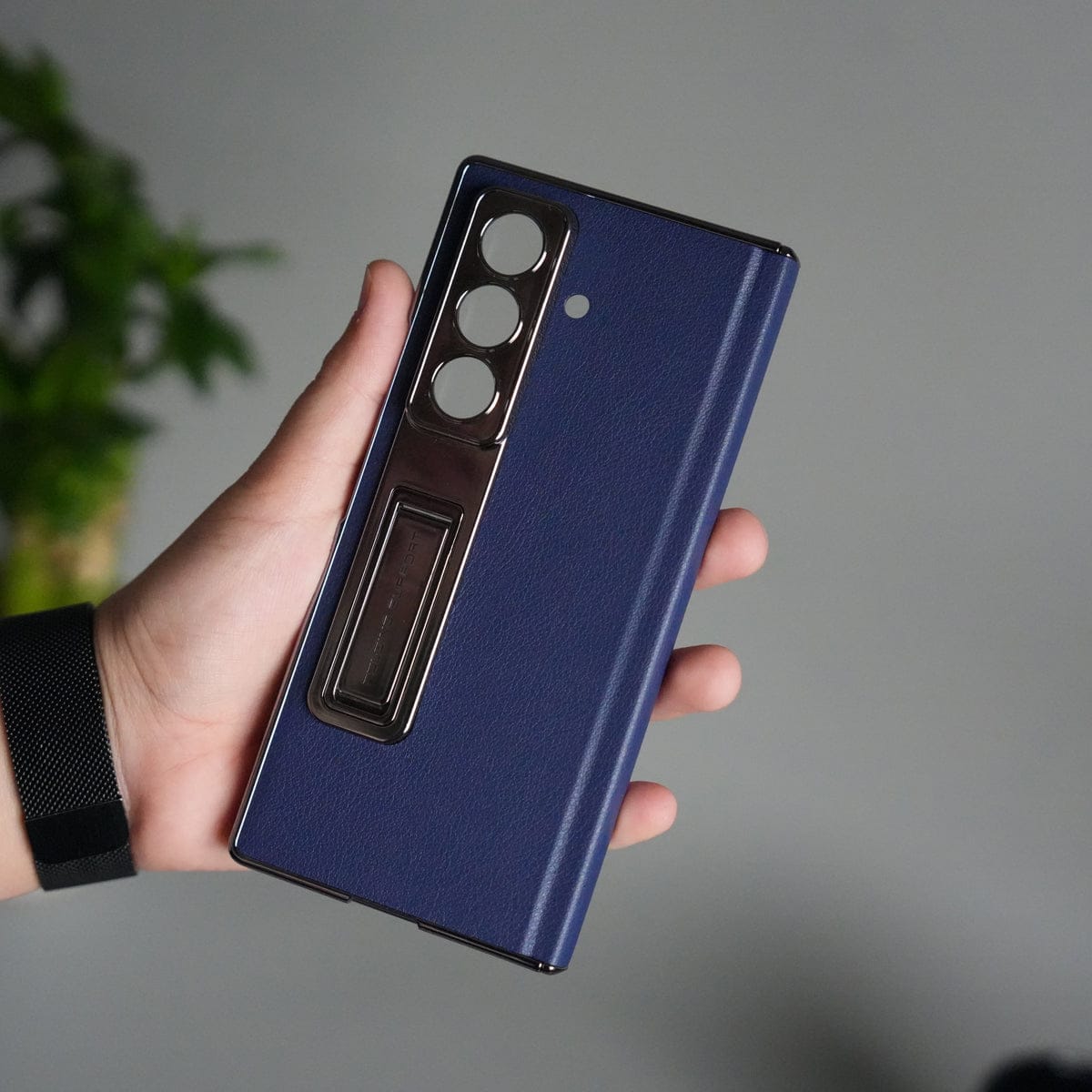 Galaxy Z Fold 7 Premium Leather Case | Front Glass | Silver Plated Camera Frame with Kickstand (Copy)