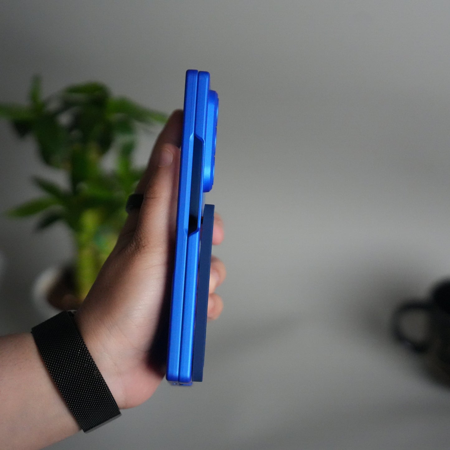 Galaxy Z Fold 7 Silicone Band Holder Case with Front Glass | Matte Hard Cover with Kickstand Grip