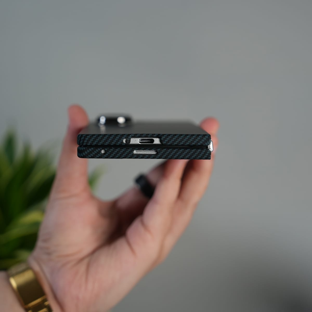 Galaxy Z Fold 7 Ultra-Slim Carbon Fiber Texture Case with Front glass Protection