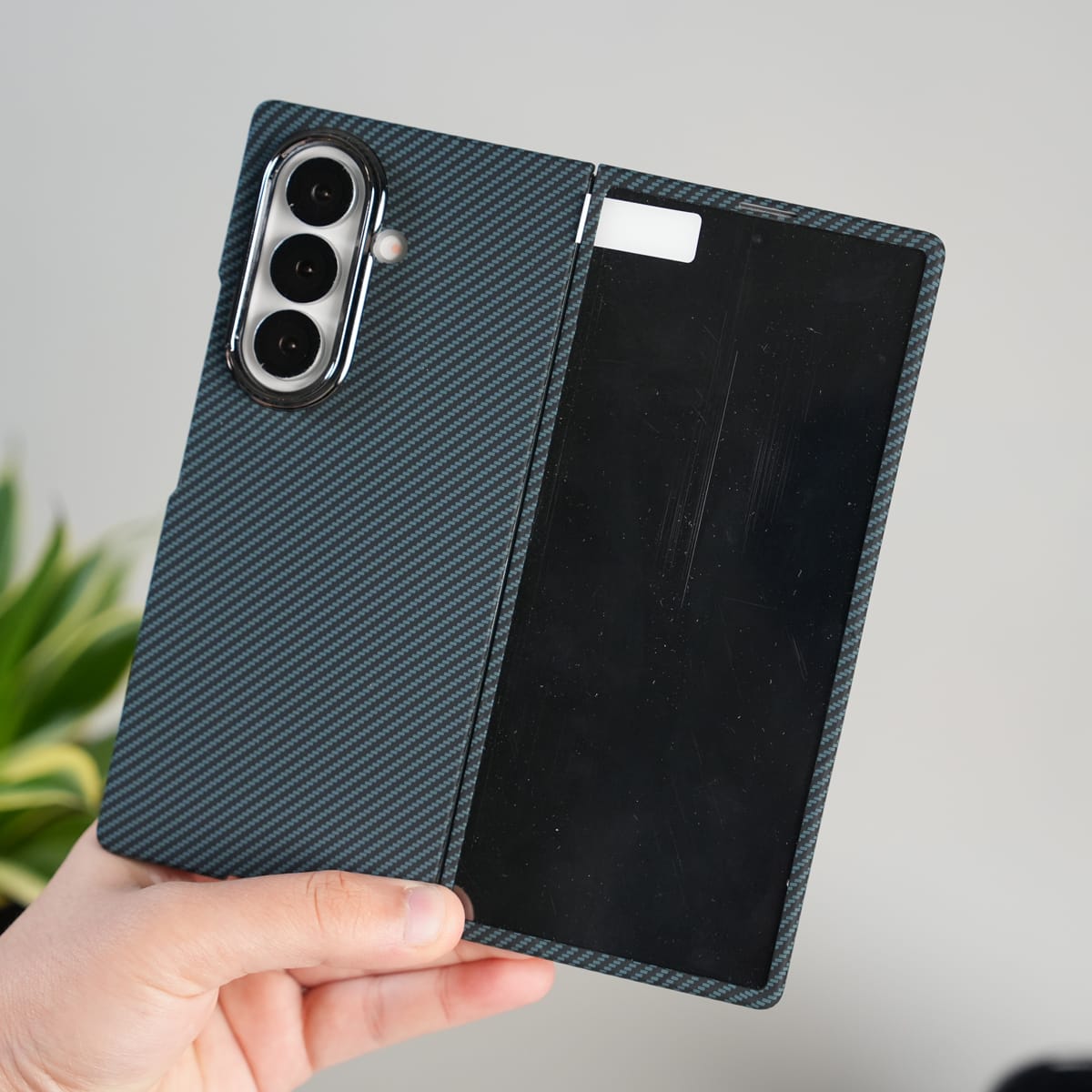 Galaxy Z Fold 7 Ultra-Slim Carbon Fiber Texture Case with Front glass Protection