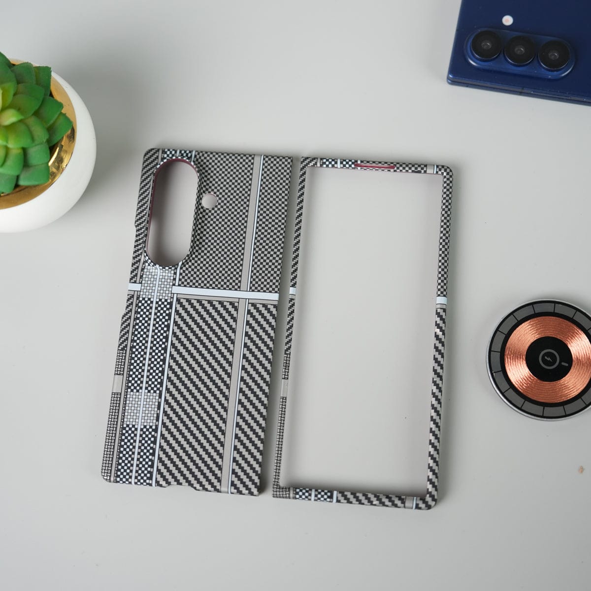 Samsung Galaxy Z Fold 7 Carbon Fiber Aramid Texture Case | Hard PC Slim MagSafe Cover | Shockproof Protective Design