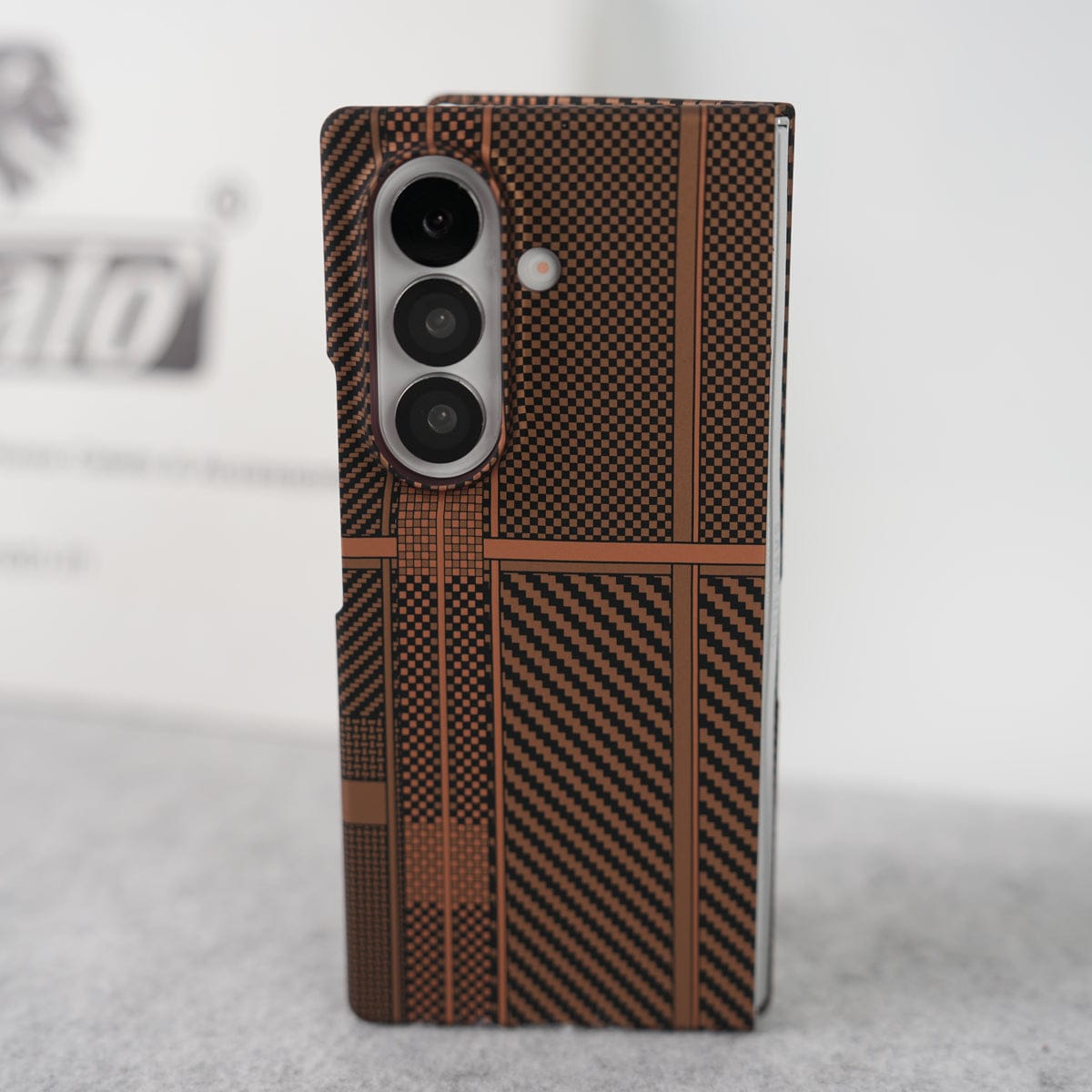 Samsung Galaxy Z Fold 7 Carbon Fiber Texture Aramid Design Hard Pc MagSafe Case Cover