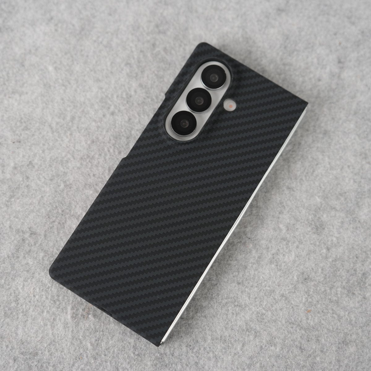 Samsung Galaxy Z Fold 7 Carbon Fiber Texture Aramid Design Hard Pc MagSafe Case Cover