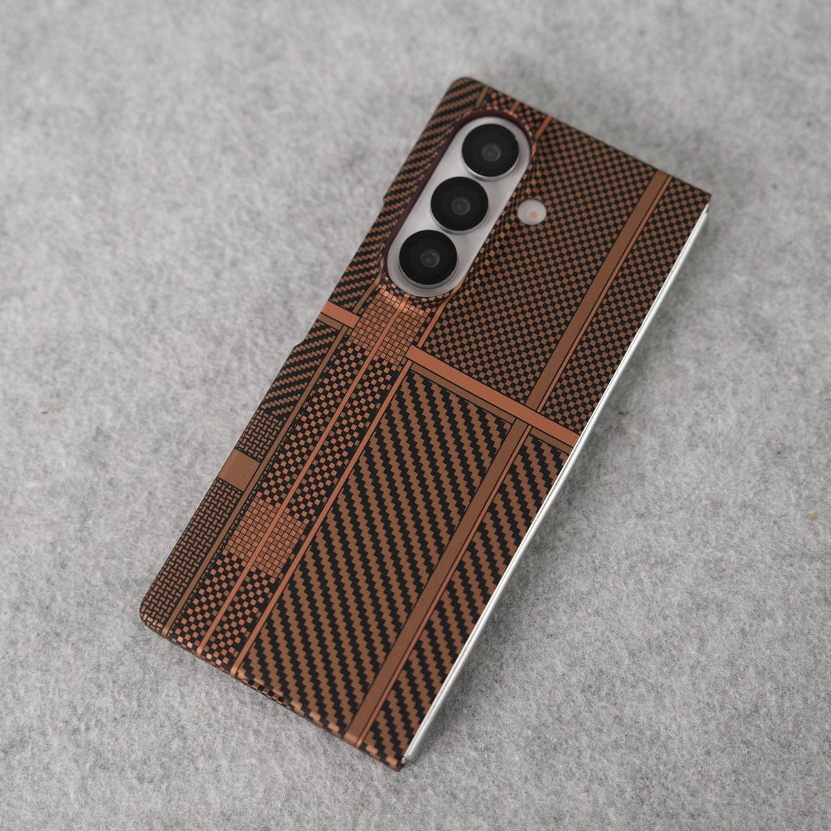 Samsung Galaxy Z Fold 7 Carbon Fiber Texture Aramid Design Hard Pc MagSafe Case Cover