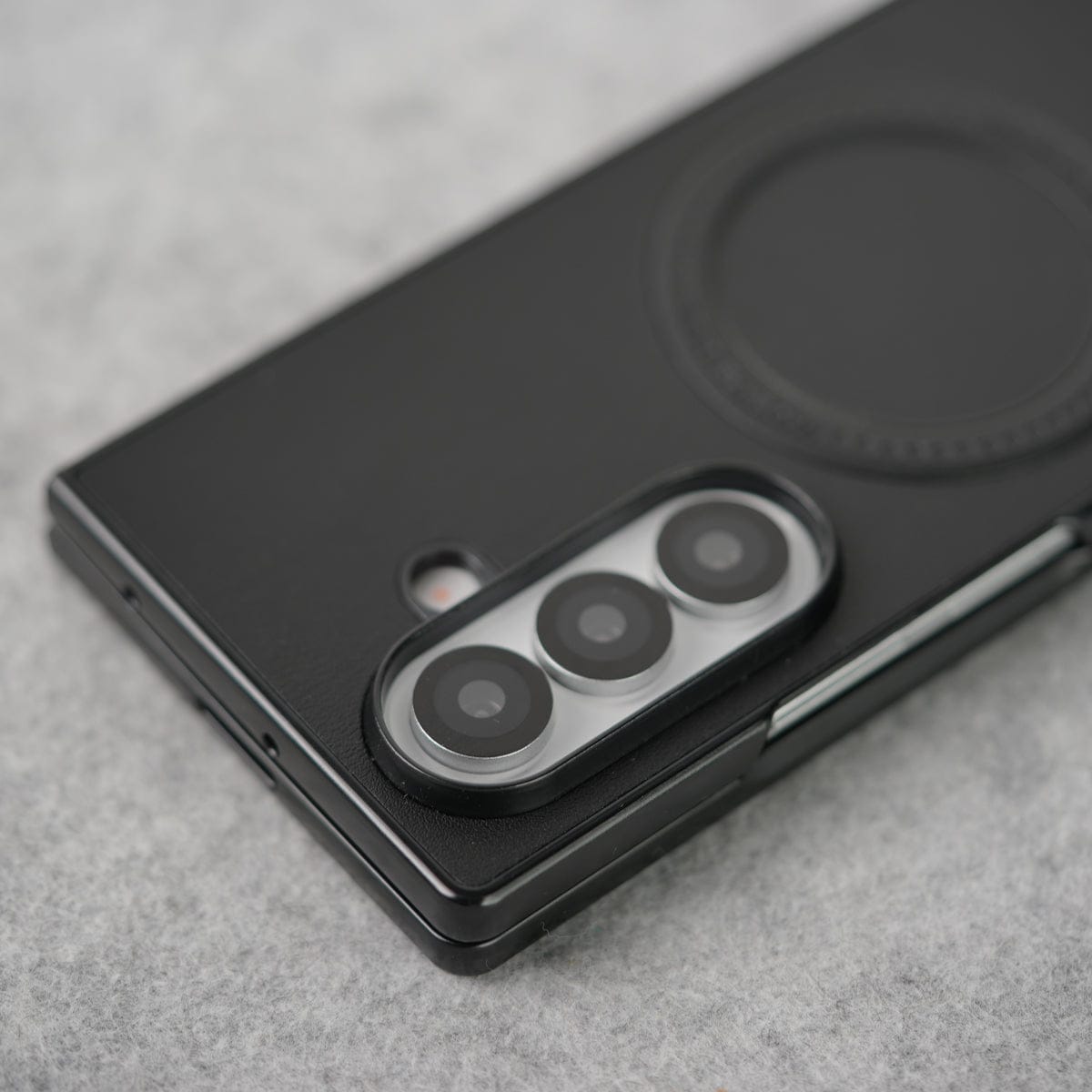 Samsung Galaxy Z Fold 7 PU Leather Strong Magnetic Ring Cover