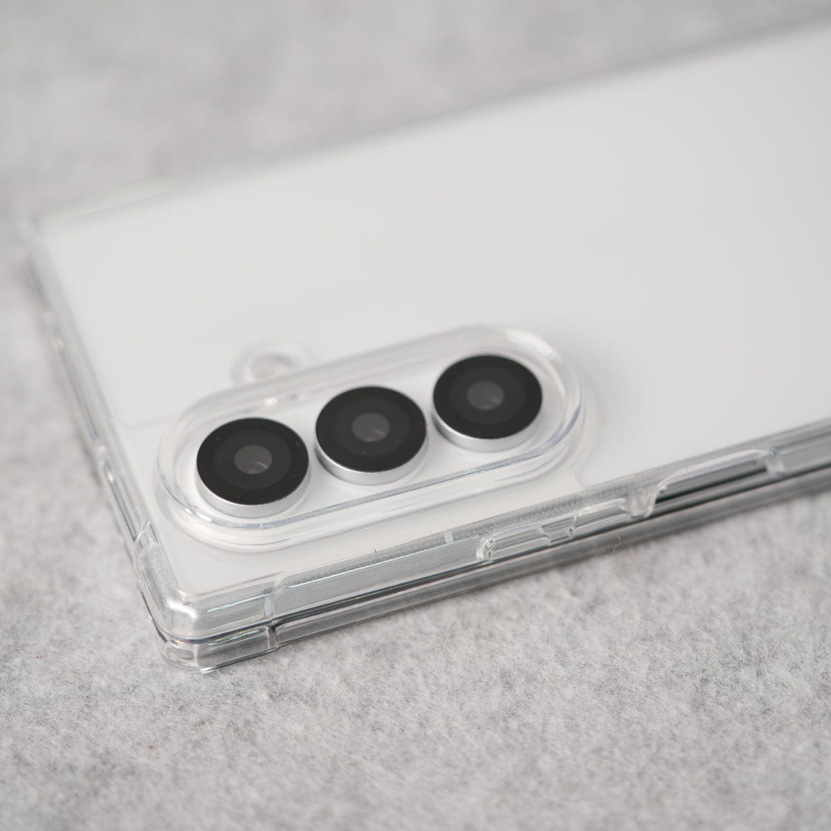 Samsung Galaxy Z Fold 7 Sleek Transparent Case Cover