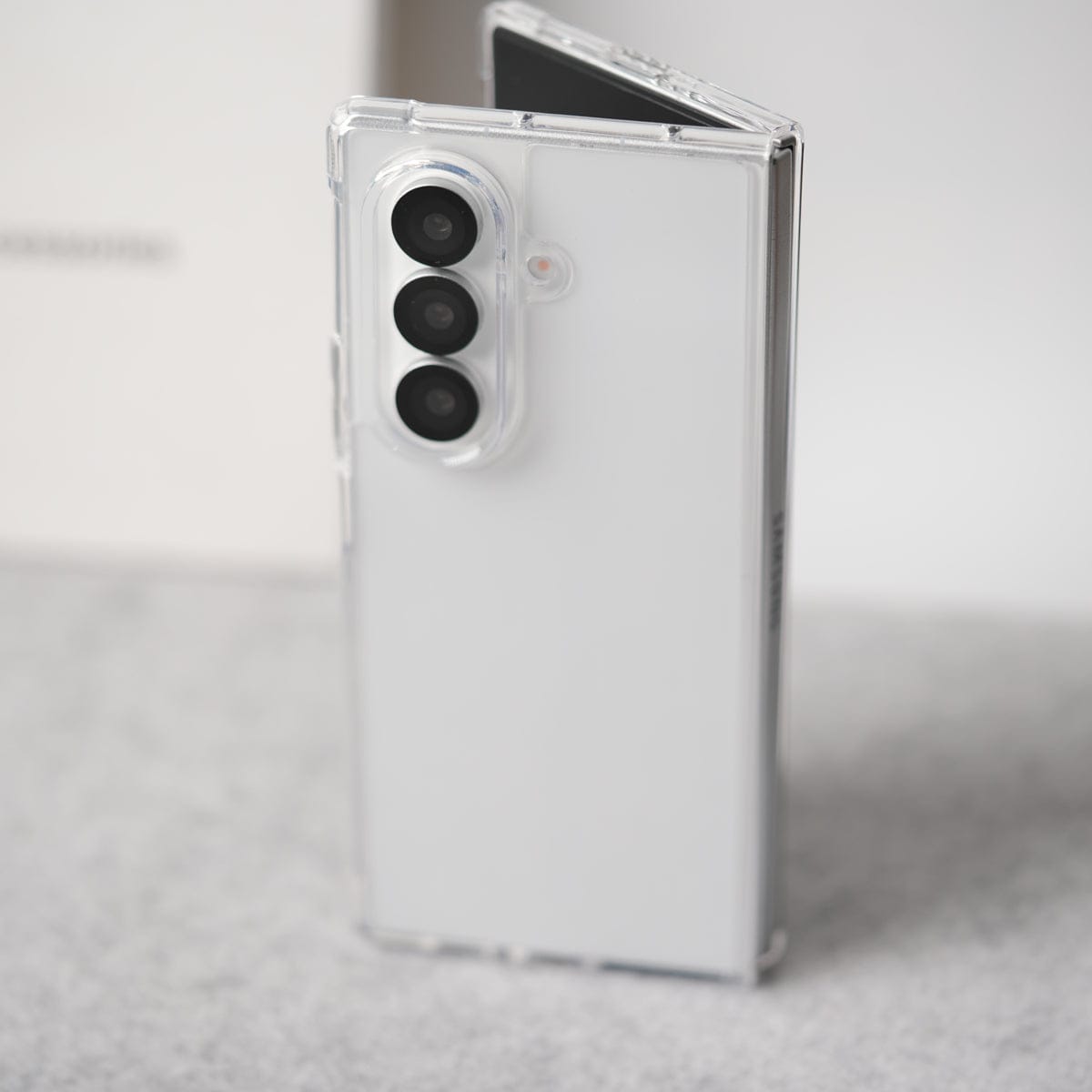 Samsung Galaxy Z Fold 7 Sleek Transparent Case Cover