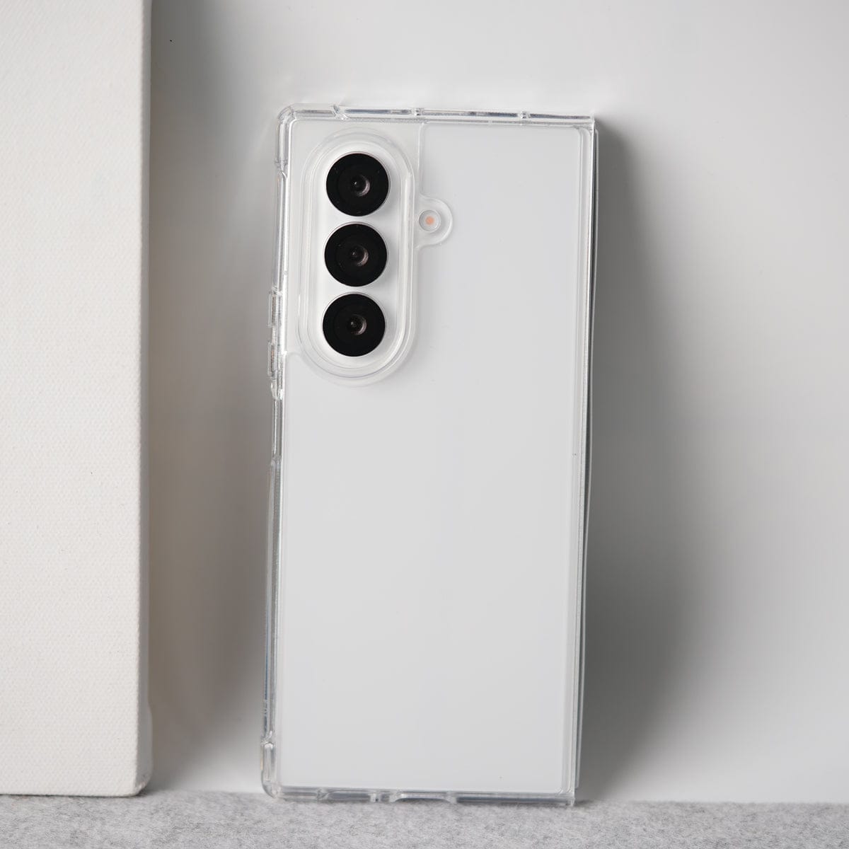 Samsung Galaxy Z Fold 7 Sleek Transparent Case Cover