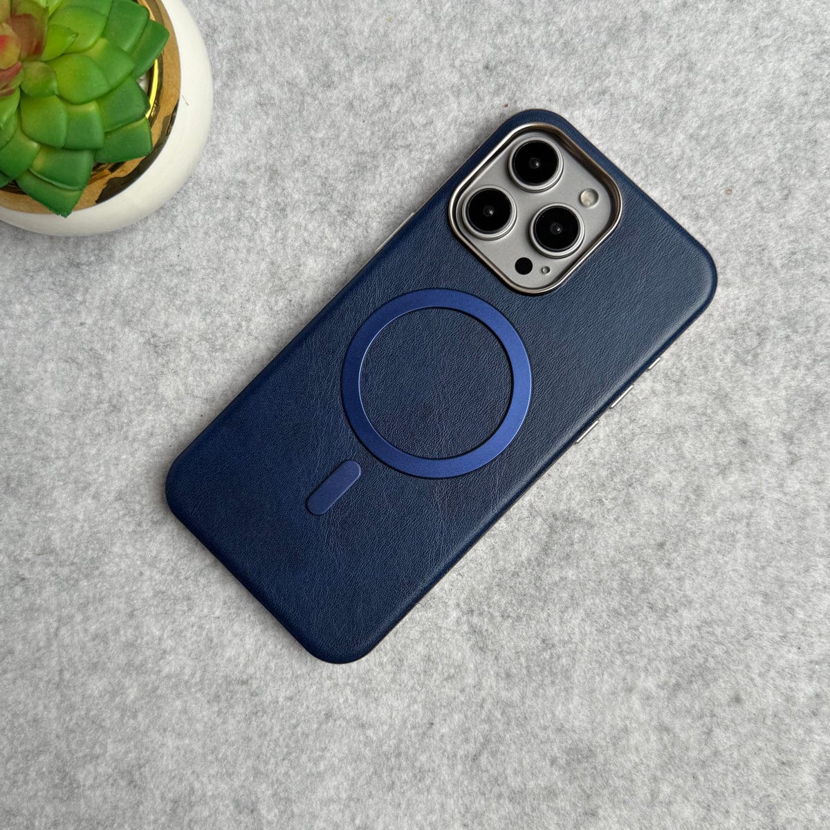 iPhone 15 Pro Metallic Textured Leather MagSafe Ring Case Cover