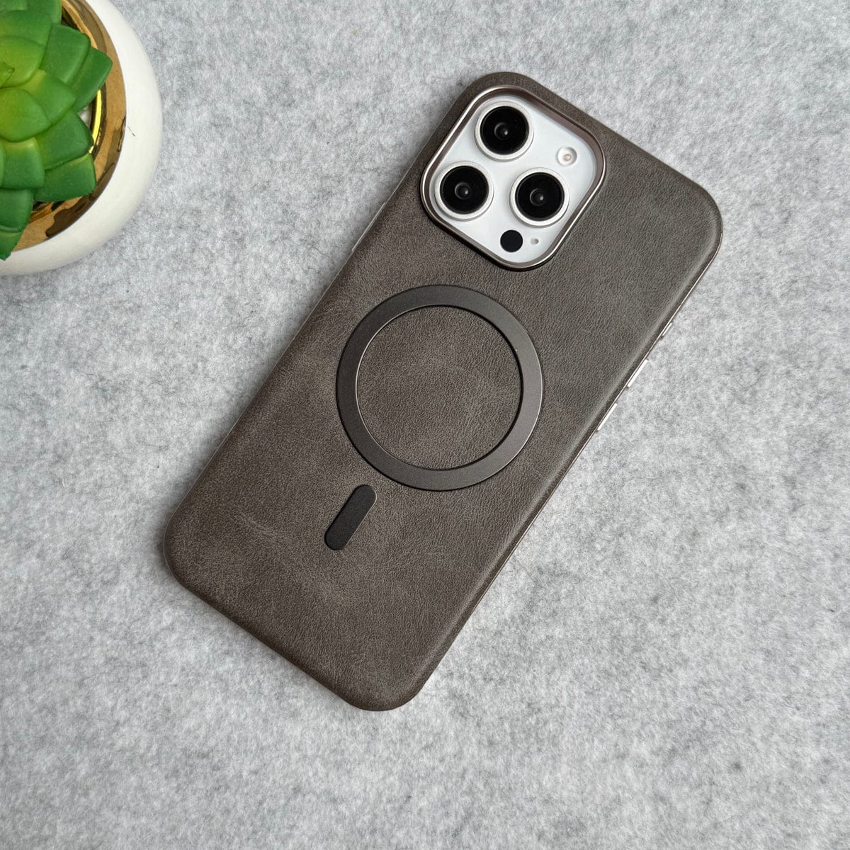 iPhone 16 Pro Metallic Textured Leather MagSafe Ring Case Cover
