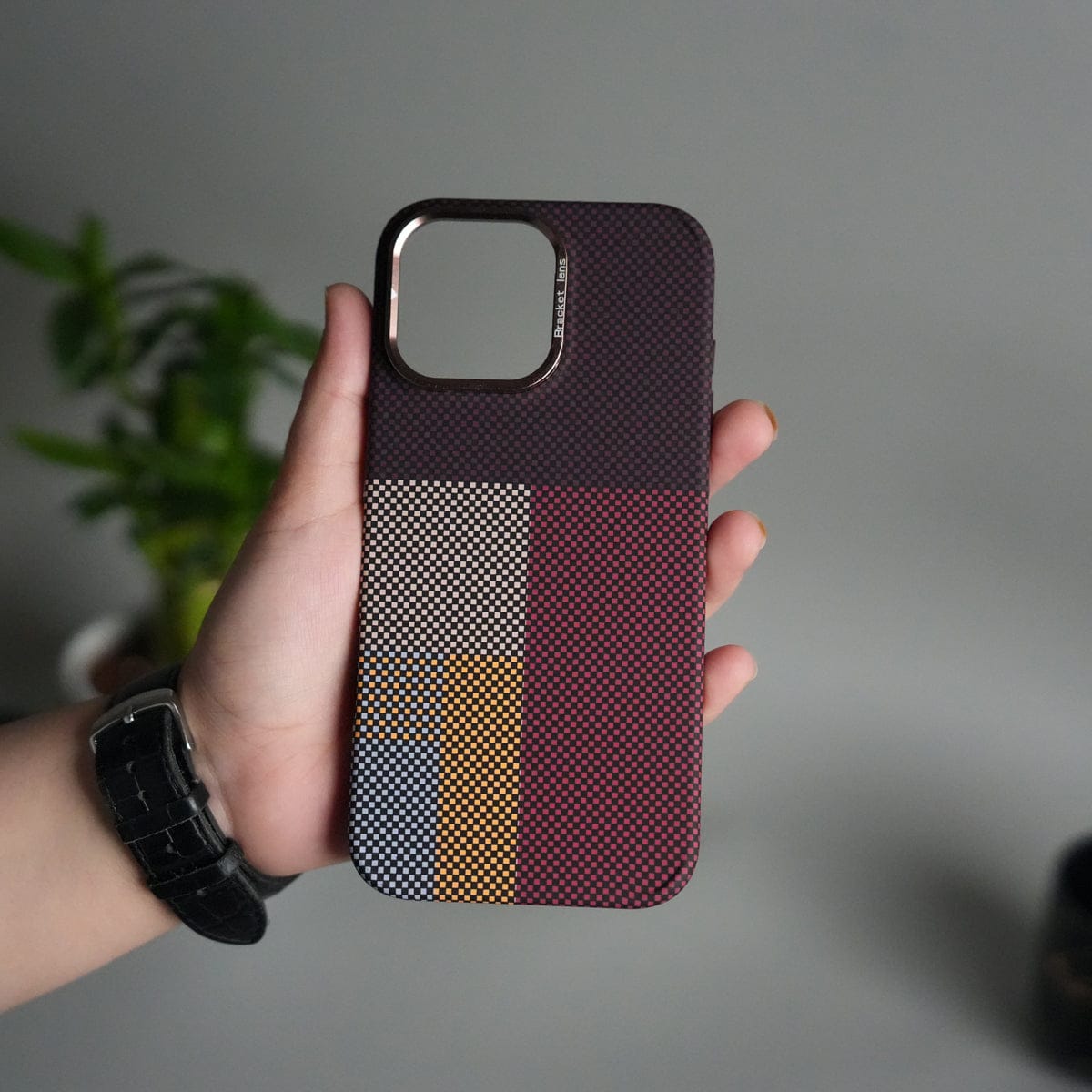 iPhone 15 Series Carbon Fiber Texture Design Hard Pc MagSafe Case Cover CornerYellow