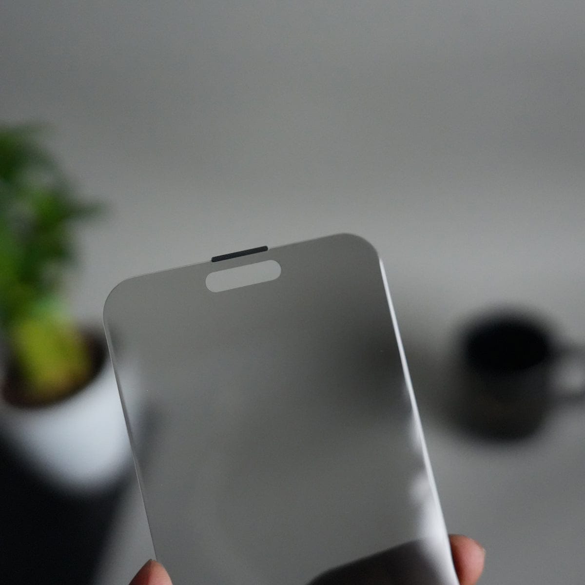 iPhone 15 Pro Privacy Tempered Glass