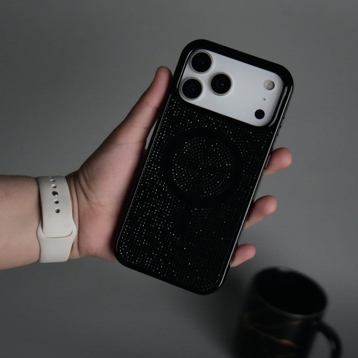 iPhone 17 Pro Max Luxury Diamond Case Cover