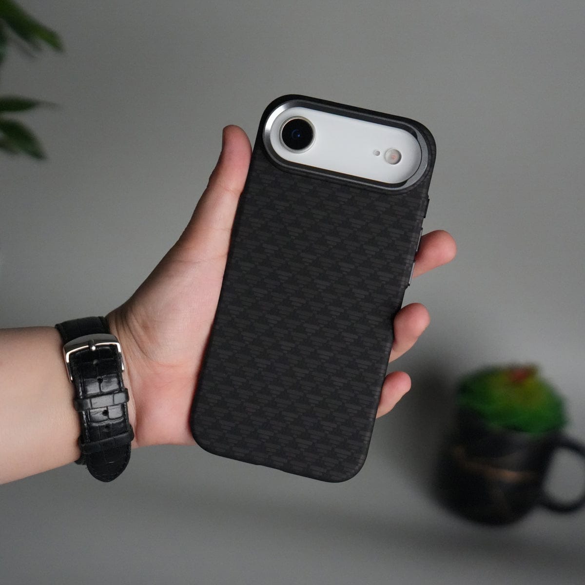 iPhone 17 Air Carbon Fiber Texture Design Hard Pc MagSafe Case Cover Black Tringle Pattern