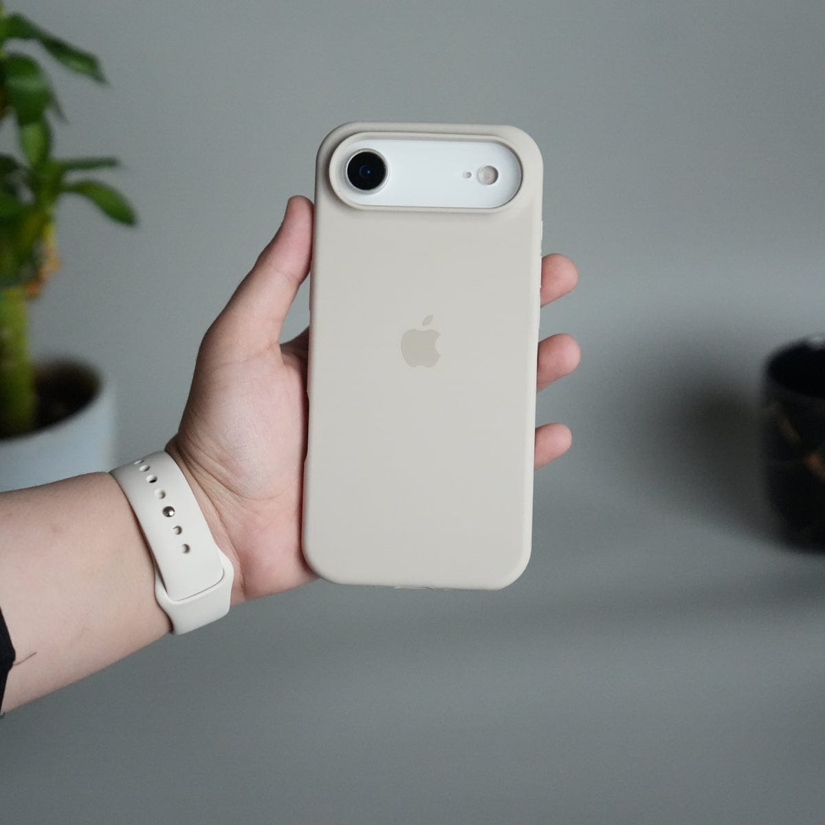 iPhone 17 Air Liquid Silicone Case Cover (Beige)