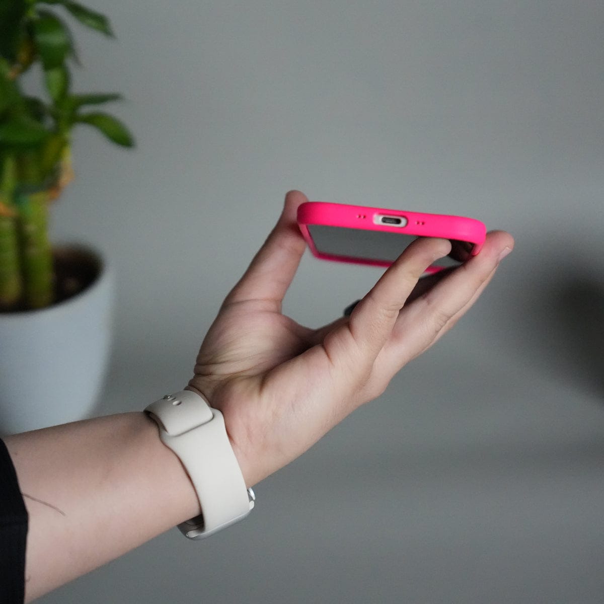 iPhone 17 Air Liquid Silicone Case Cover (Neon Pink)