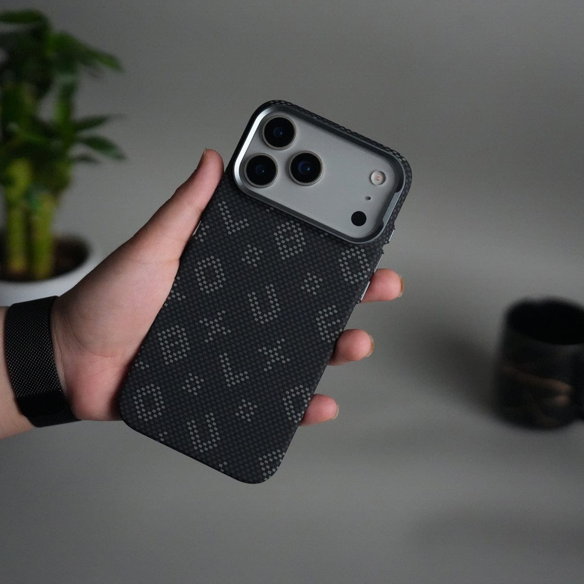 iPhone 17 Pro Aramid Fiber Case | Slim MagSafe Cover | Black