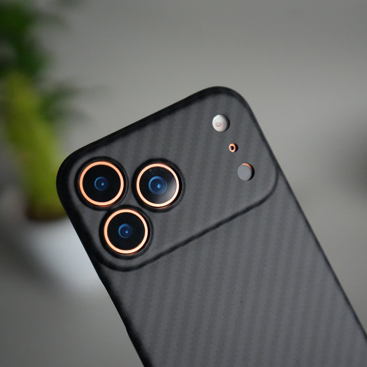 iPhone 17 Pro Max Carbon Fiber Slim Case | Ultra-Thin Magnetic Charging Ring Cover