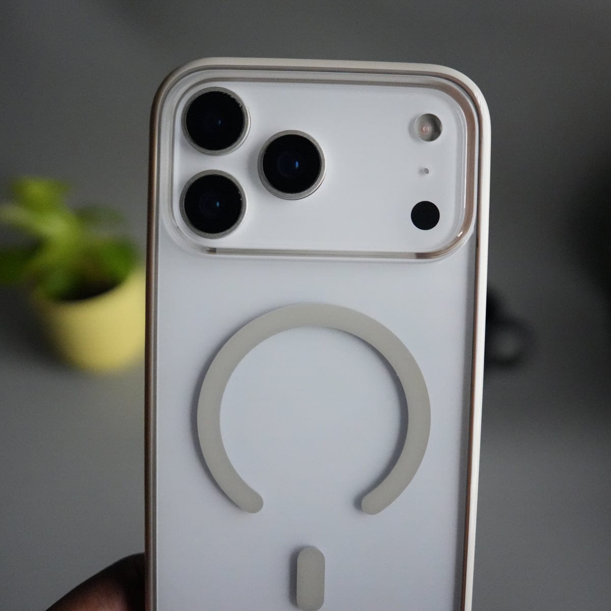 iPhone 17 Pro Max ClearView LumiEdge MagSafe Case | Transparent Cover