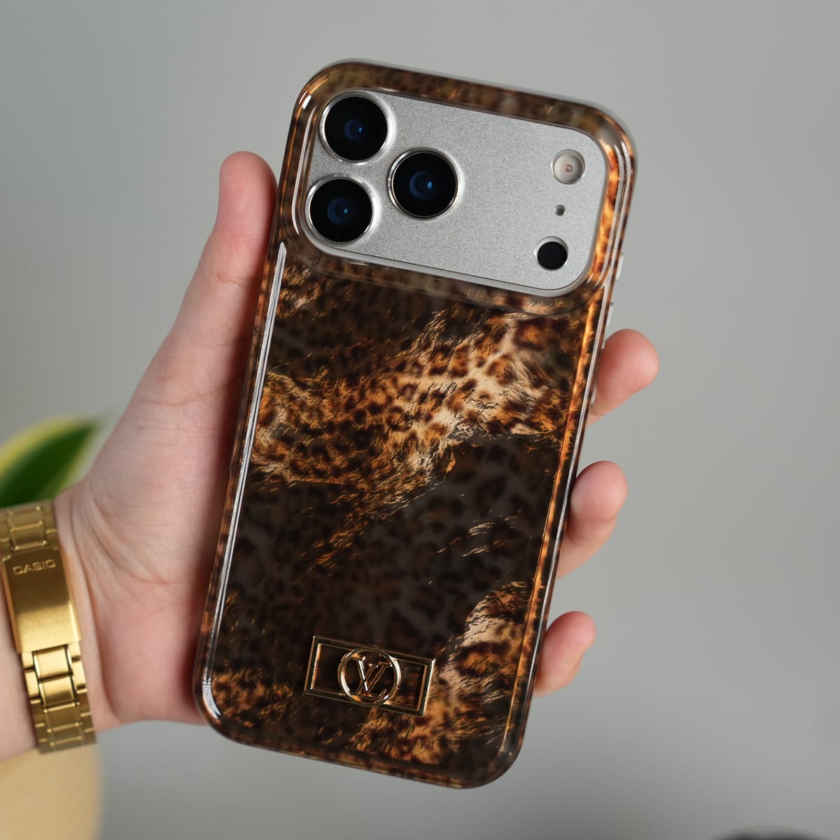 iPhone 17 Series Leopared Print Designer Fashion Case