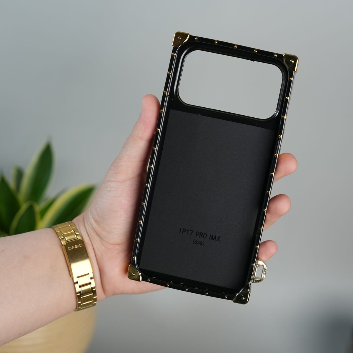 iPhone 17 Pro Luxury CD Trunk Case Cover With Chain