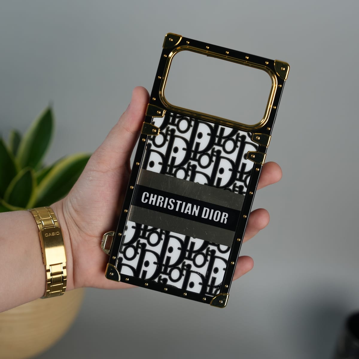 iPhone 17 Pro Luxury CD Trunk Case Cover With Chain