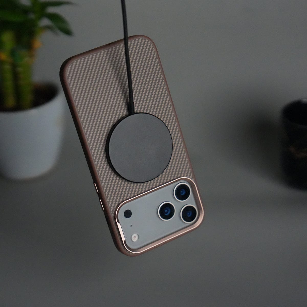 iPhone 17 Pro Metal Camera Ring Carbon Fiber Design MagSafe Cover