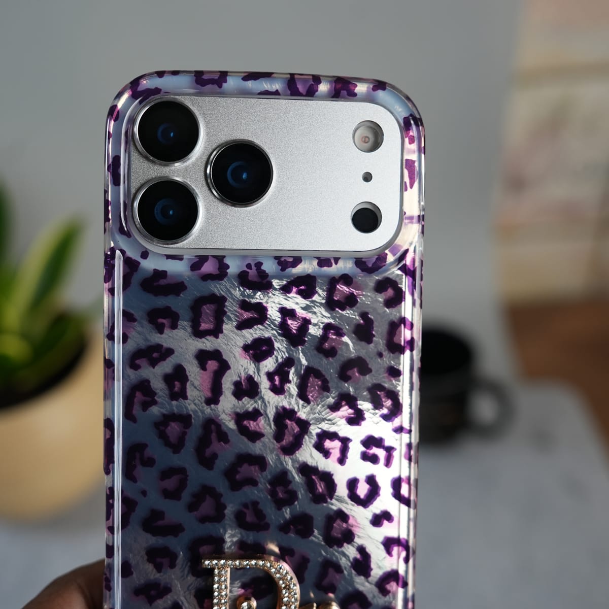 iPhone 17 Series Leopared Print Designer Fashion Case