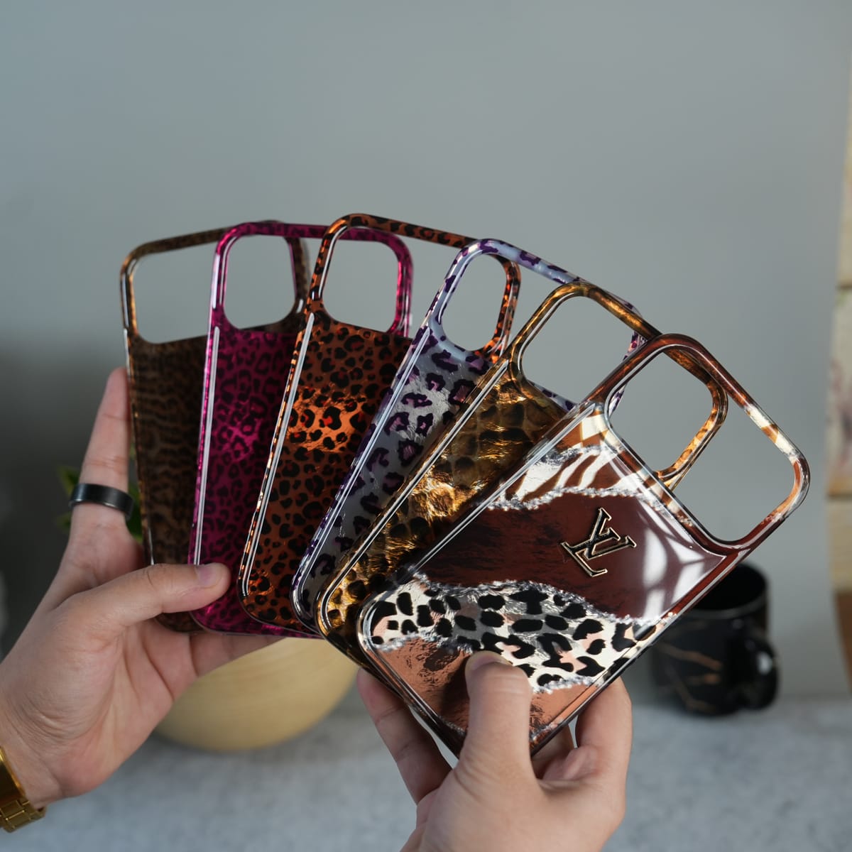 iPhone 17 Series Leopared Print Designer Fashion Case