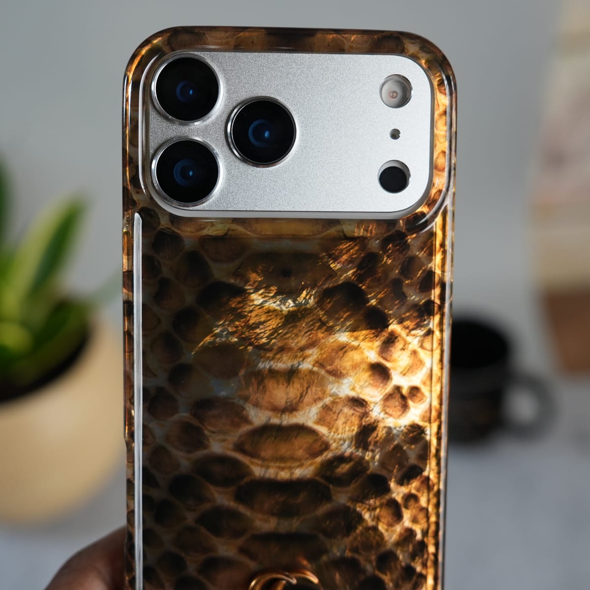 iPhone 17 Series Leopared Print Designer Fashion Case