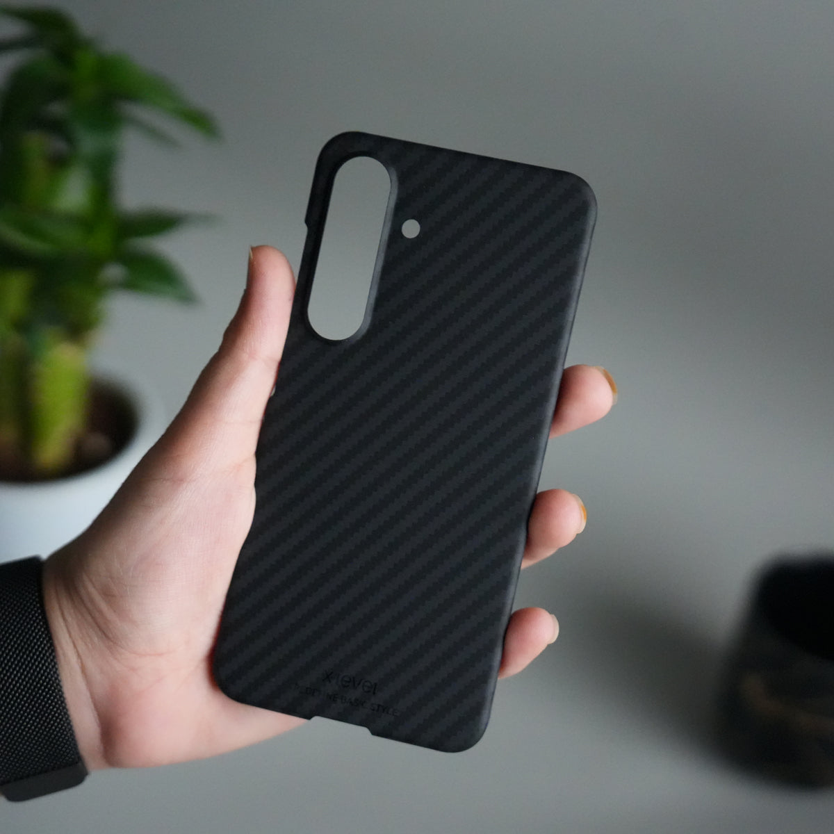 Galaxy S24 Carbon Fiber Slim Case | Ultra-Thin Magnetic Charging Ring Cover