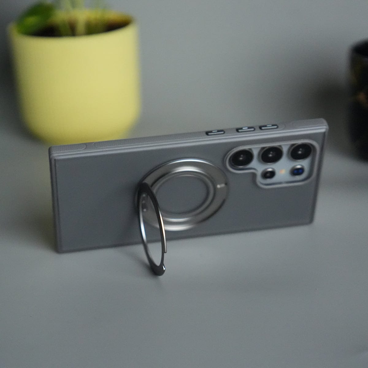 Galaxy S25 Ultra Smoke Frosted Case With Metal Kick Stand