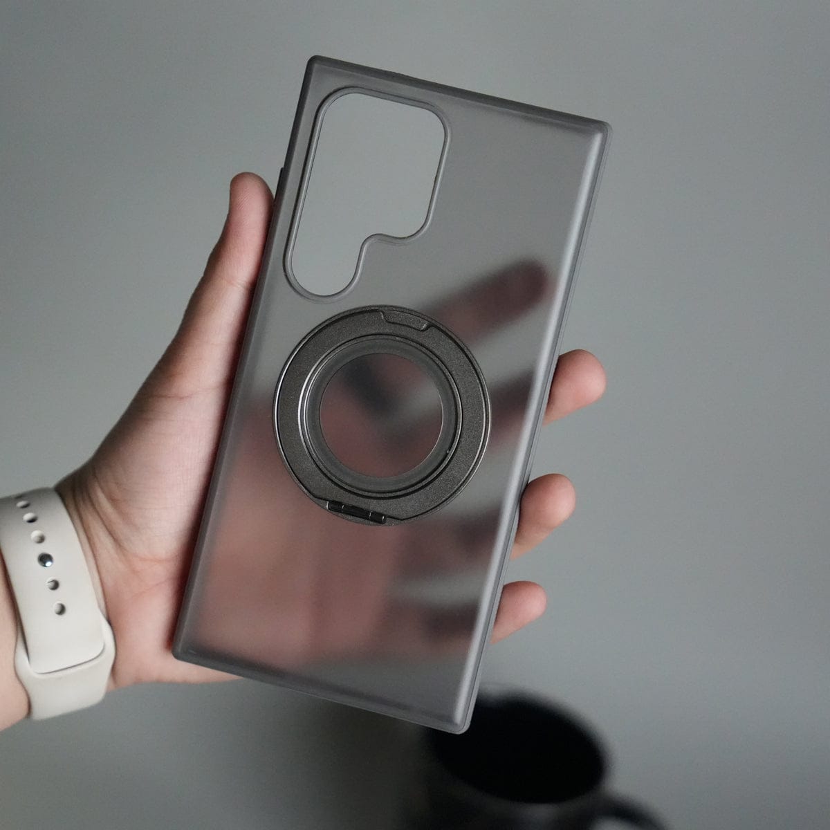 Galaxy S25 Ultra Smoke Frosted Case With Metal Kick Stand