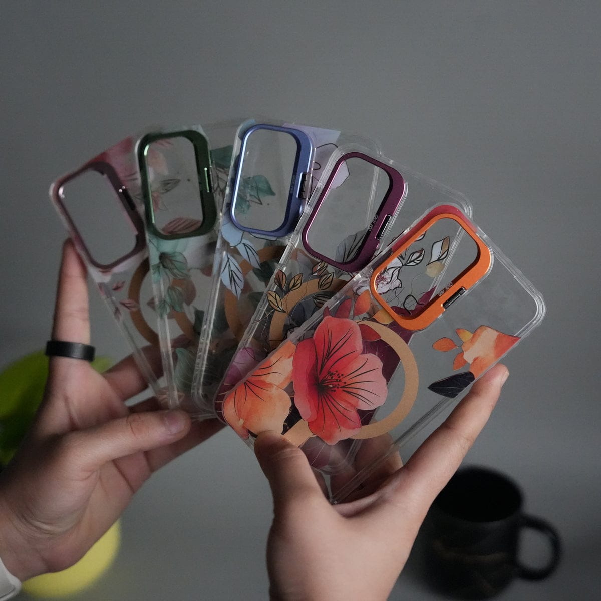 Galaxy S25 FloraCrystal Clear Floral Design Case with Color Metal Camera Stand Frame