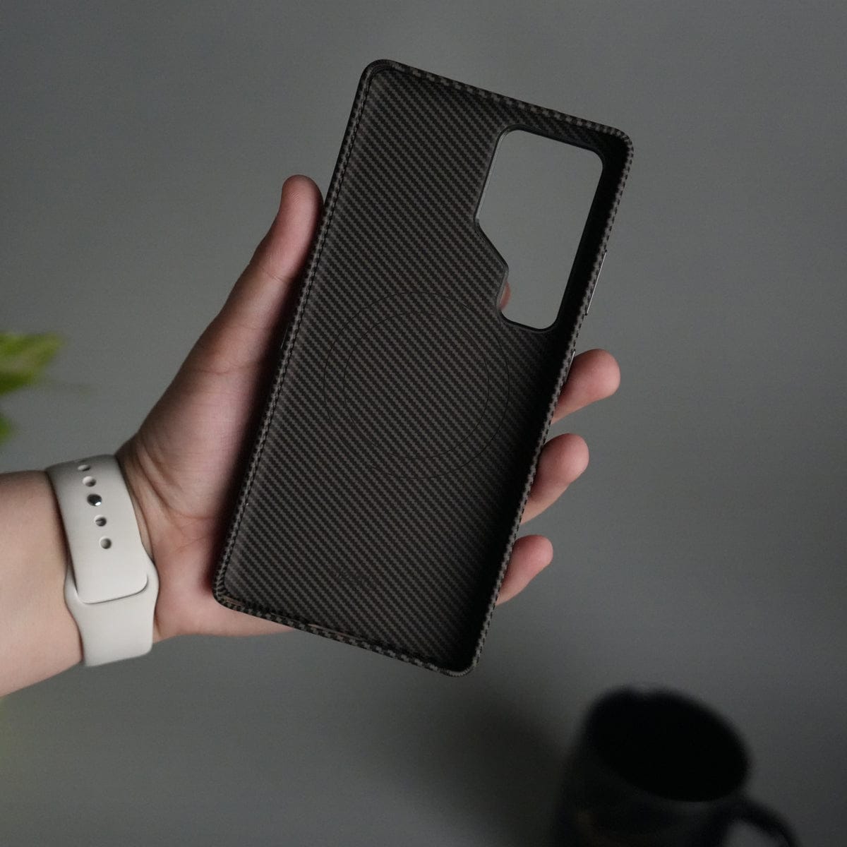 Galaxy S24 Ultra Carbon Fiber Texture Case with Metal Camera Frame & Rotating Ring Stand