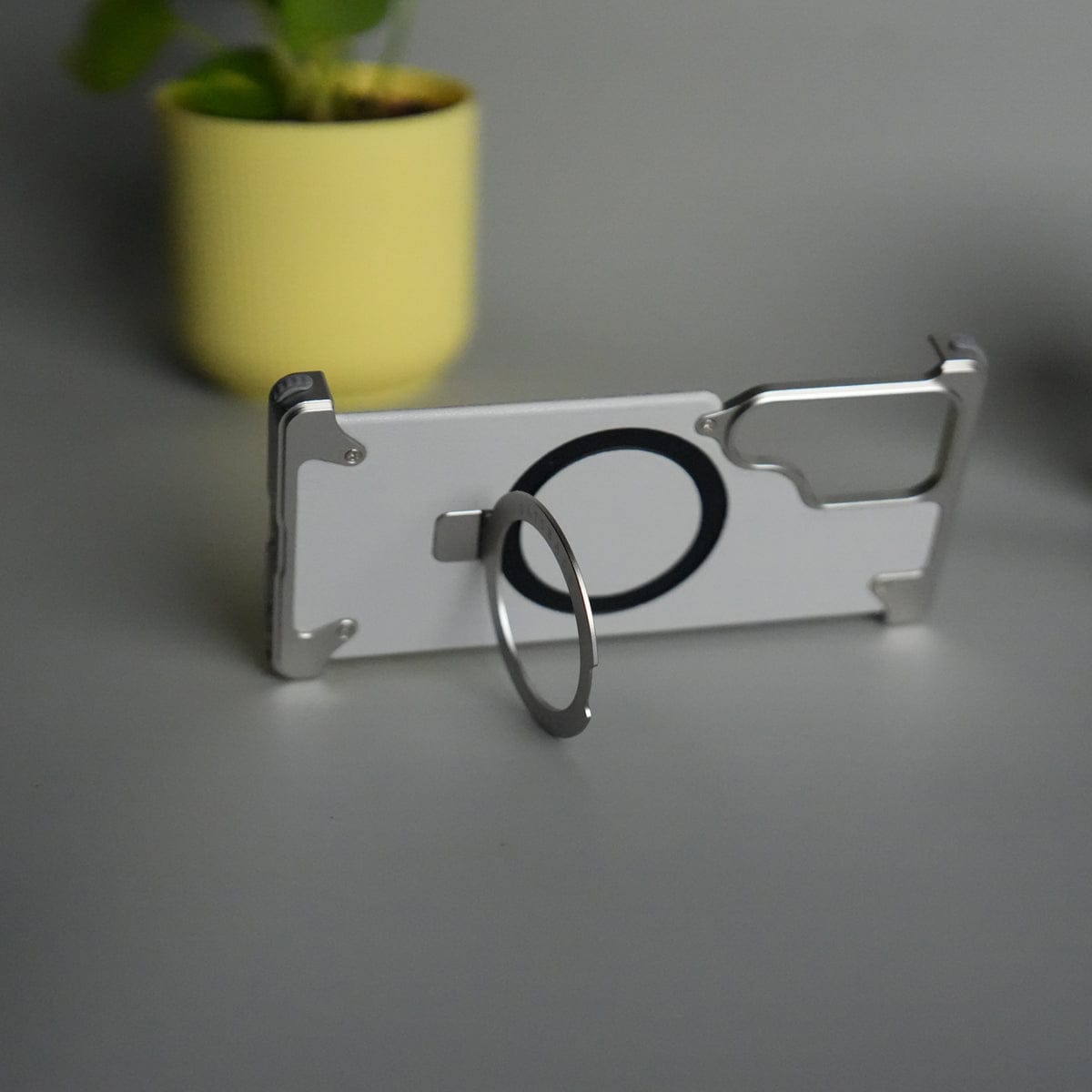 Galaxy S26 Ultra Leather Frameless Metal Kickstand Case