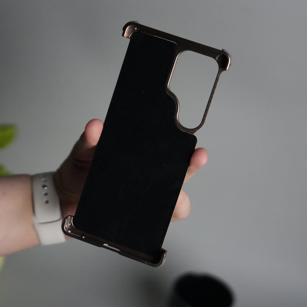 Galaxy S26 Ultra Leather Frameless Metal Kickstand Case