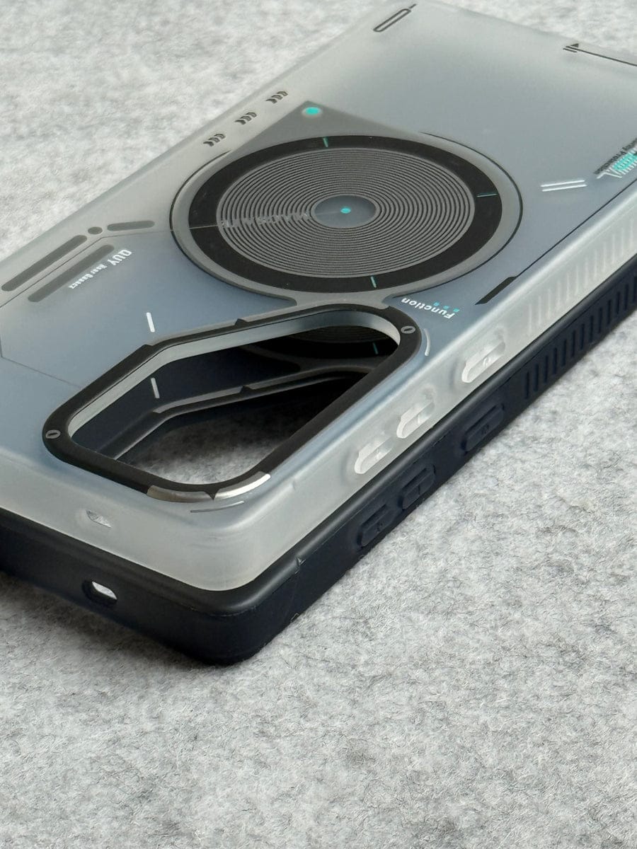 Galaxy S25 Ultra Magsafe Matte Futuristic Design Magnetic MagSafe Charging Case